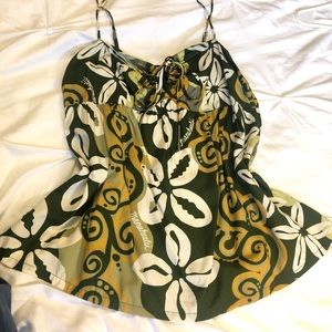 Manuhealii tie front tank top style blouse